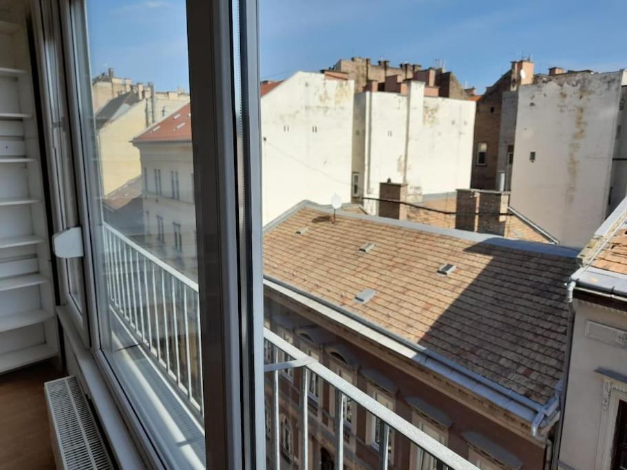 Lovely Apartment In City Centre For 4 Guests Budapeste Exterior foto